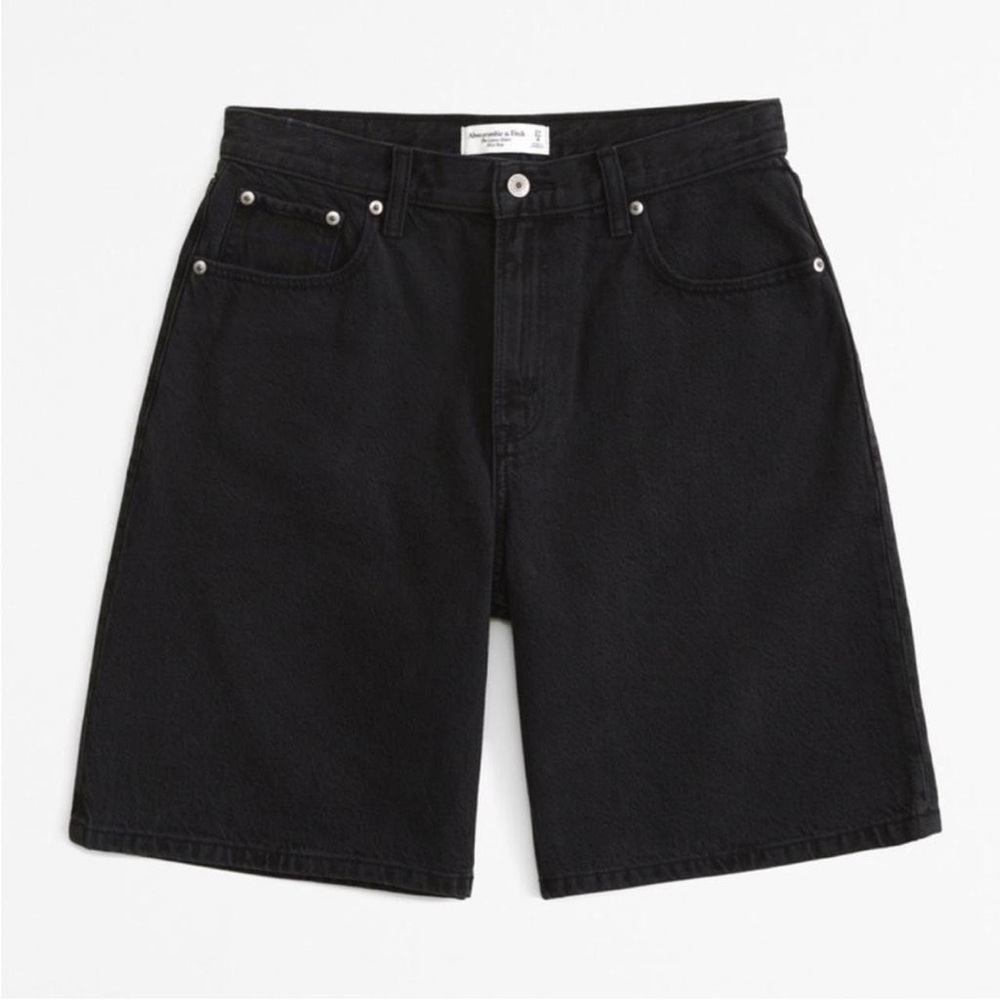 Abercrombie & Fitch Mid-Rise “The Loose Short”